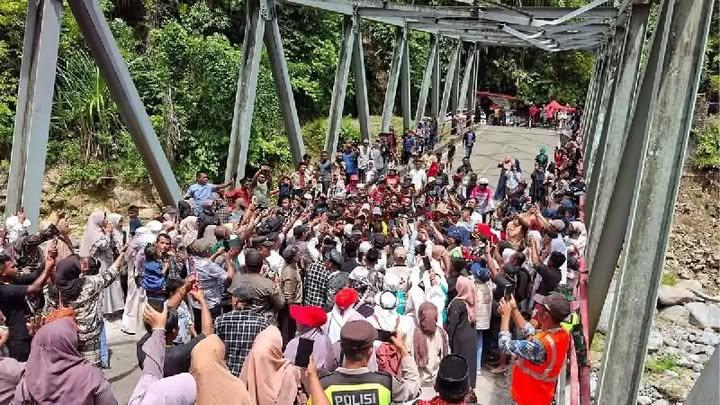 Jembatan Enang enang